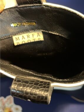 Black Croc-Embossed Women’s Boots Marfa